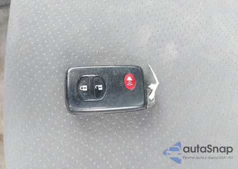 2011 Toyota Prius Three из США, поврежденный, VIN JTDKN3DUXB1423478